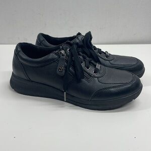 REVERE Boston Zip Sneaker in Black Leather Slip Resistant Women’s Size 9